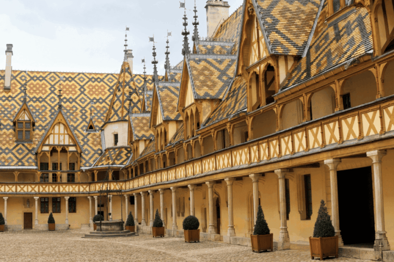 Desbrave a sub-região de Côte d’Or, na Borgonha