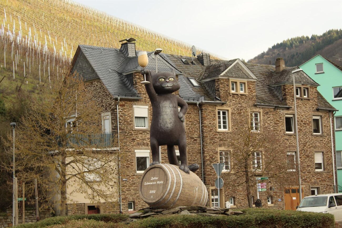 Estátua do Zeller Schwarze Katz.