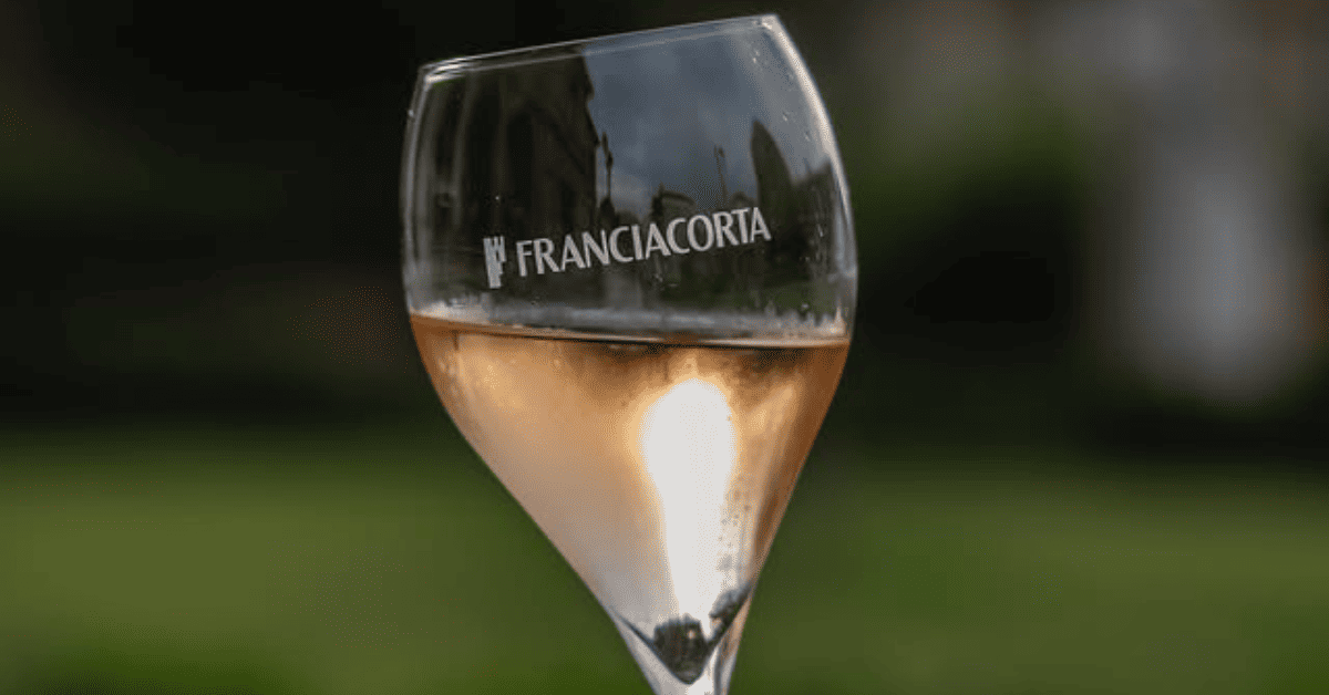 Taça do espumante Franciacorta.